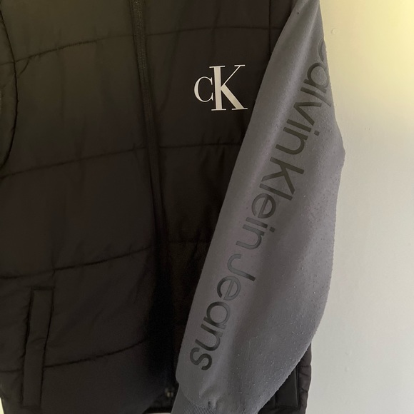 Calvin Klein Hybrid Jacket Size L 14/16 - Picture 5 of 9